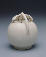 Gourd-shaped ewer with vine handle in white glaze