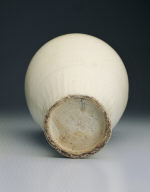 Mei-ping vase with incised lotus pattern in white glaze