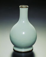 Gallbladder-shaped vase with sky-blue glaze