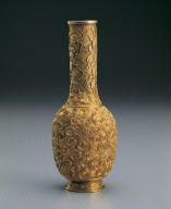 Gold vase with dragon decor