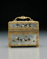 Gilt box inlaid with shell contains cosmetic bottles, knife, etc.