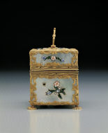 Gilt box inlaid with shell contains cosmetic bottles, knife, etc.