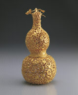Gold gourds wth decorations of assorted auspicious motifs