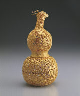 Gold gourds wth decorations of assorted auspicious motifs