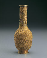 Gold vase with dragon decor