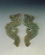 A pair of jade dragon-pendant
