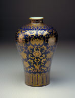 Mei-ping vase with bat and peach decoration in gold tracery on a blue ground