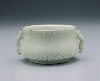 Crackled glazed censer with fish-shaped ears
