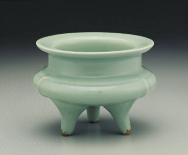 Celadon censer in the form of a li tripod