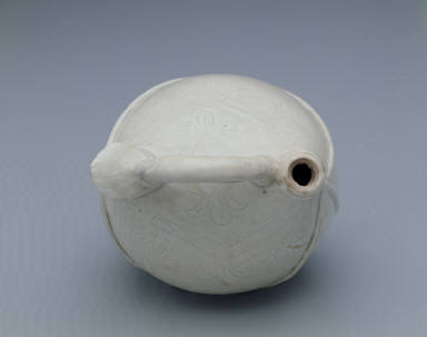 White-glazed ewer in the shape of a leather pouch