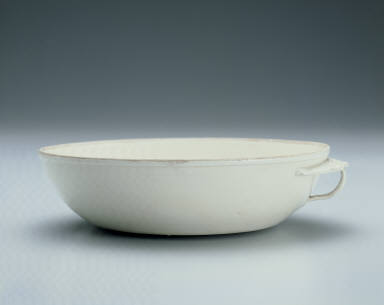 Cup with ear handle in white glaze