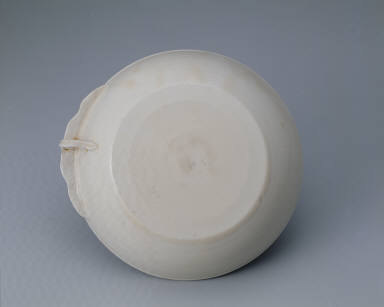 Cup with ear handle in white glaze