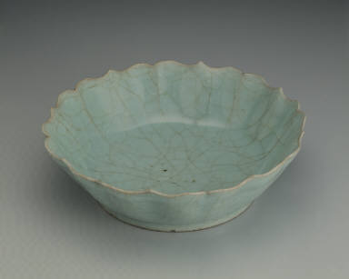 Dish with foliated rim in light bulish-green glaze