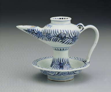 Lamp with floral design in underglaze blue