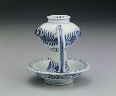 Lamp with floral design in underglaze blue