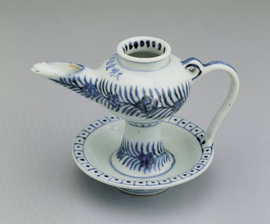 Lamp with floral design in underglaze blue