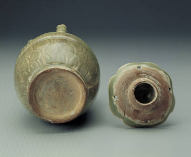 Celadon ewer with tubular protrusions