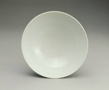 Bowl with underglaze-blue illustration of fairies on cranes