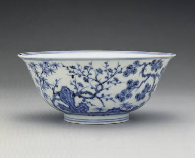 Bowl with underglaze-blue decoration of pine, bamboo, and plum
