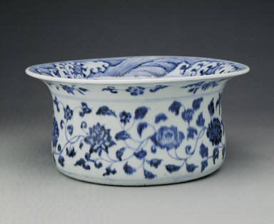 Basin with design of flowers in underglaze blue(unmarked)