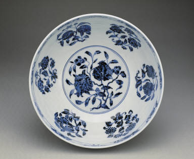 Large bowl with underglaze-blue decoration of lotus scrolls and fruit(unmarked)