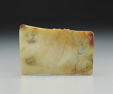 Jade qi axe with notches