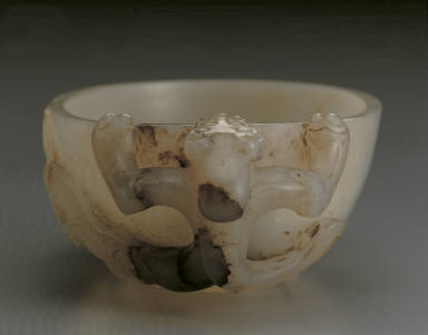 Jade cup with chi-dragon handle