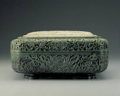 Jade curios box with foral decor