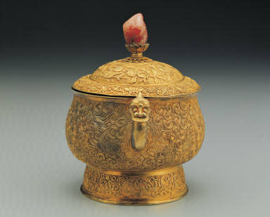Gold censer with dragon decor