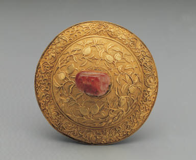 Gold censer with dragon decor