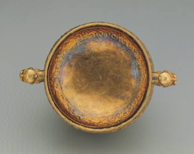 Gold censer with dragon decor