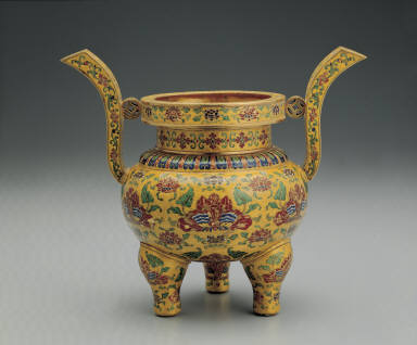 Champleve censer with lotus-spray decoration