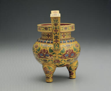 Champleve censer with lotus-spray decoration