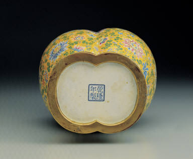 Painted enamel joined covered jars