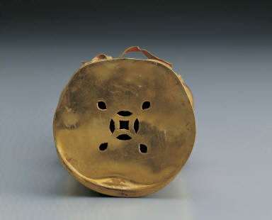 Gold sculpture of The Eight Immortals: Han Xiang-zi