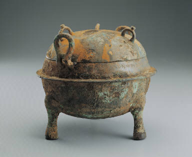 Bronze Ding vessel with Shi-guan inscription
