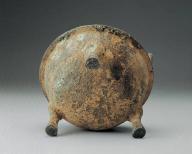 Bronze Ding vessel with Shi-guan inscription