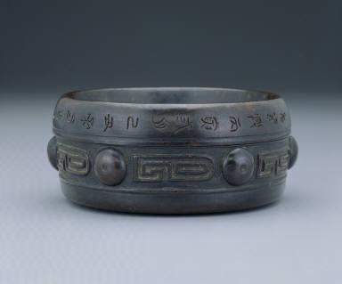 Bronze Dou vessel with inscription of Shao-xin reign