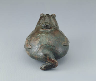 Bronze toad-shaped water dropper