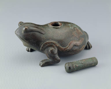 Bronze toad-shaped water dropper