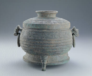 Bronze Gui vessel with Xin Wang in scription