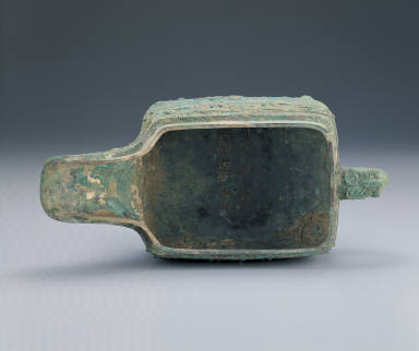 Bronze Yi vessel with Yue Yi inscription