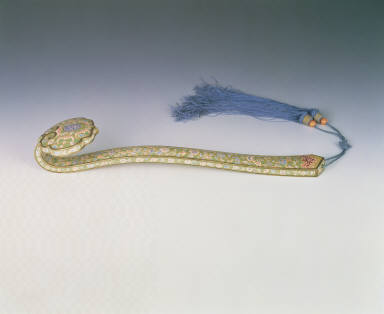 Ru-yi scepter of painted enamel with decorations of the auspicious bat motif and the Shou character