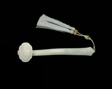 Jade ru-yi scepter with inscription of Emperor Qian-long's poems of 1754 and 1771