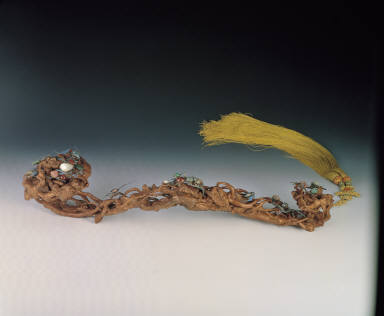 Wood ru-yi scepter with gemstone decorations