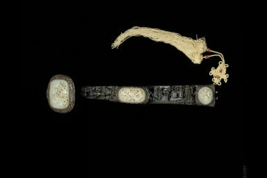 Red sandalwood ru-yi scepter, with medallions inlaid with jade and back of shaft inscribed with Emperor Qian-long's prose-poem of 1773