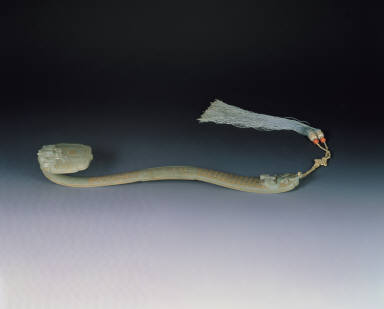 Jade ju-yi scepter, inscribed with the phrase Wan-shou Wu-jiang(meaning long life)