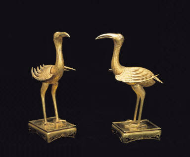 Gilt sculpture of a pair of cranes