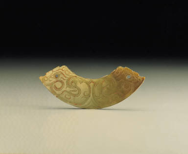 A jade tiger pendant