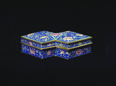 Joined square boxes of painted enamel